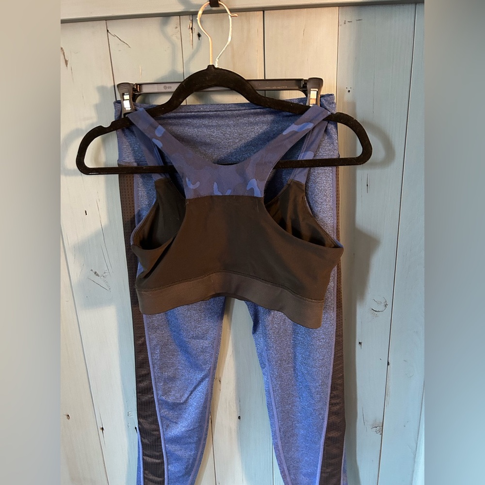 GWPL Blue Camouflage Sports Bra and Leggings Set | Women’s Size Small - Picture 2 of 7